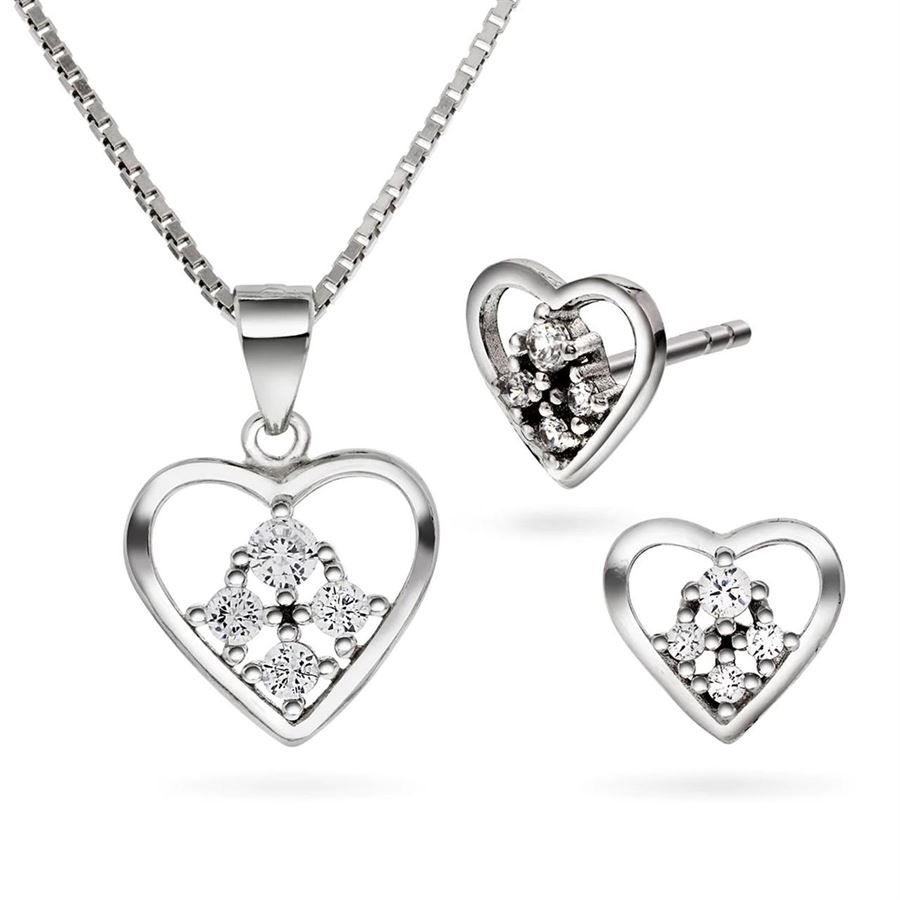 Smykkesæt kan skabe det perfekte look